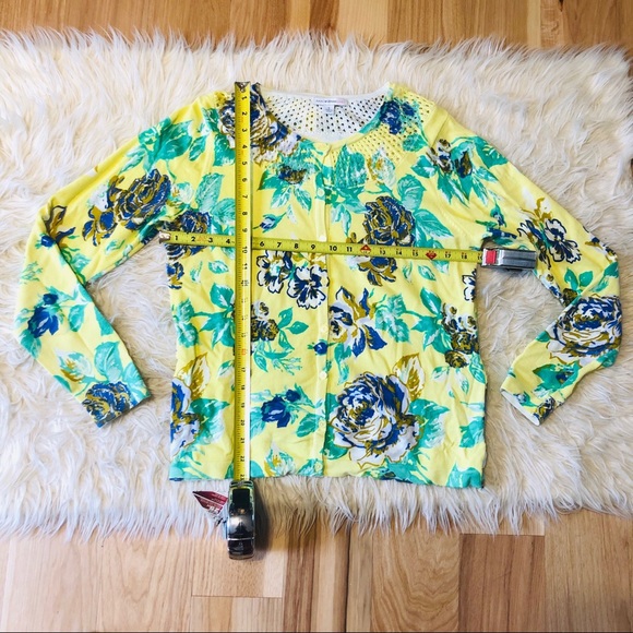 Isaac Mizrahi Crochet Neck Cottage Rose Cardigan - Picture 6 of 7